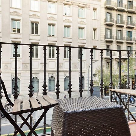 Stay U-Nique Apartments Eixample Center Barcelona Bagian luar foto