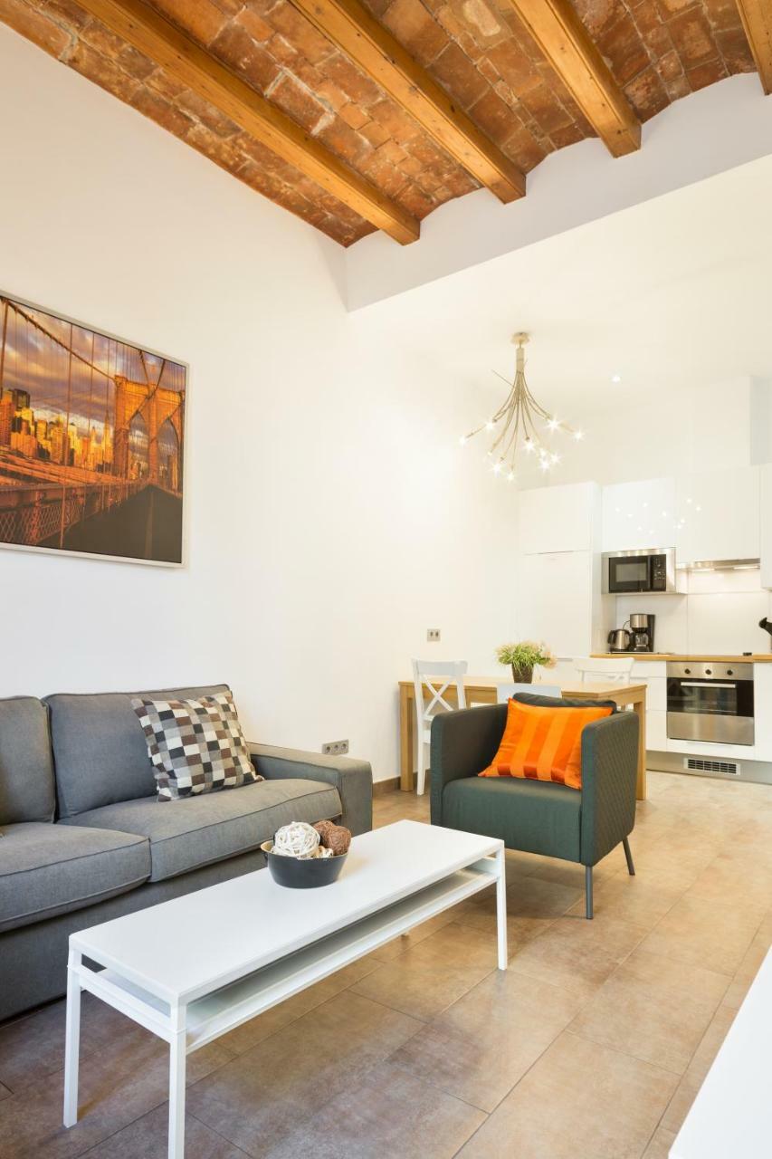 Stay U-Nique Apartments Eixample Center Barcelona Bagian luar foto